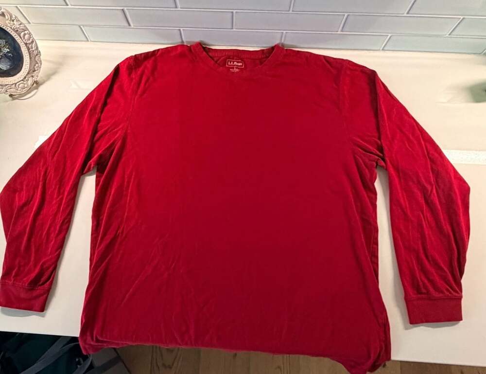 L.L. Bean Long Sleeve Crewneck T-Shirt Size L  Dark Red